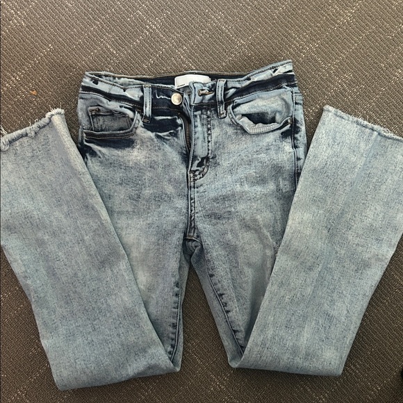 Distressed Blue Denim Jeans - Picture 9 of 13